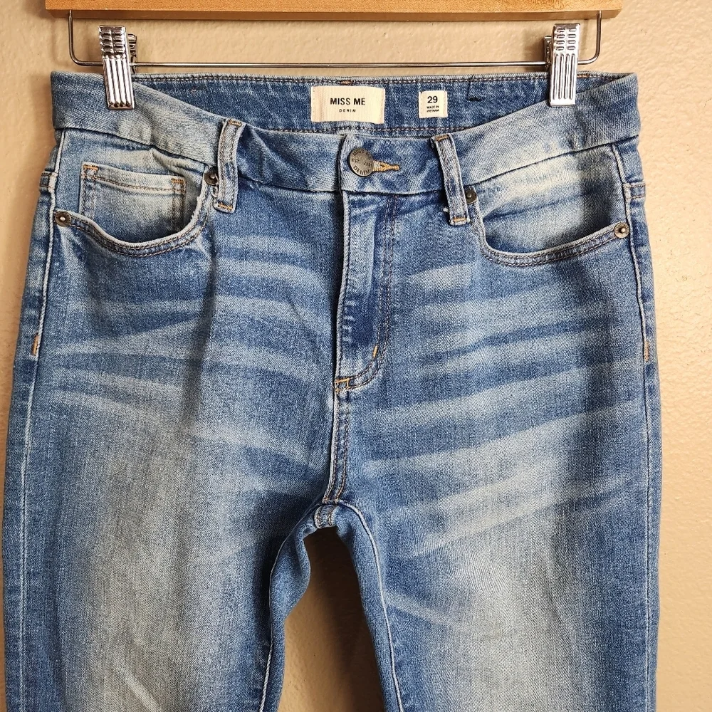 Miss Me Womens |29| Mid Rise M2207CF Crop Flare Fray Jeans